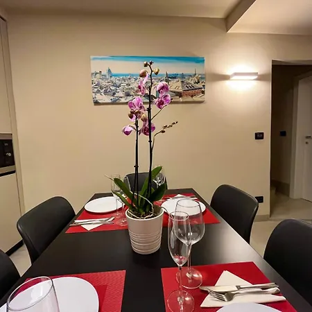 Elegante Trilocale Zona Acquario-ianuamaris Apartment